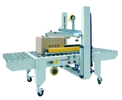 AUTOMATIC-SIDE-BELT-DRIVEN-CASE-SEALER-STE-50