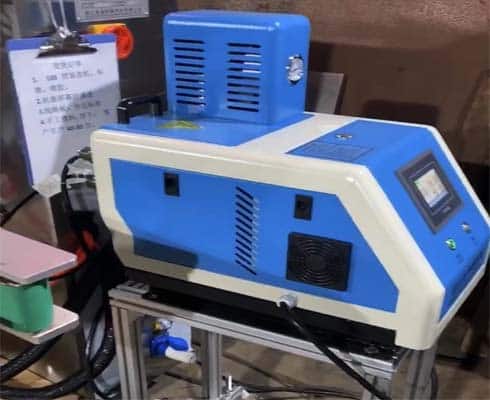 Hot melt glue machine